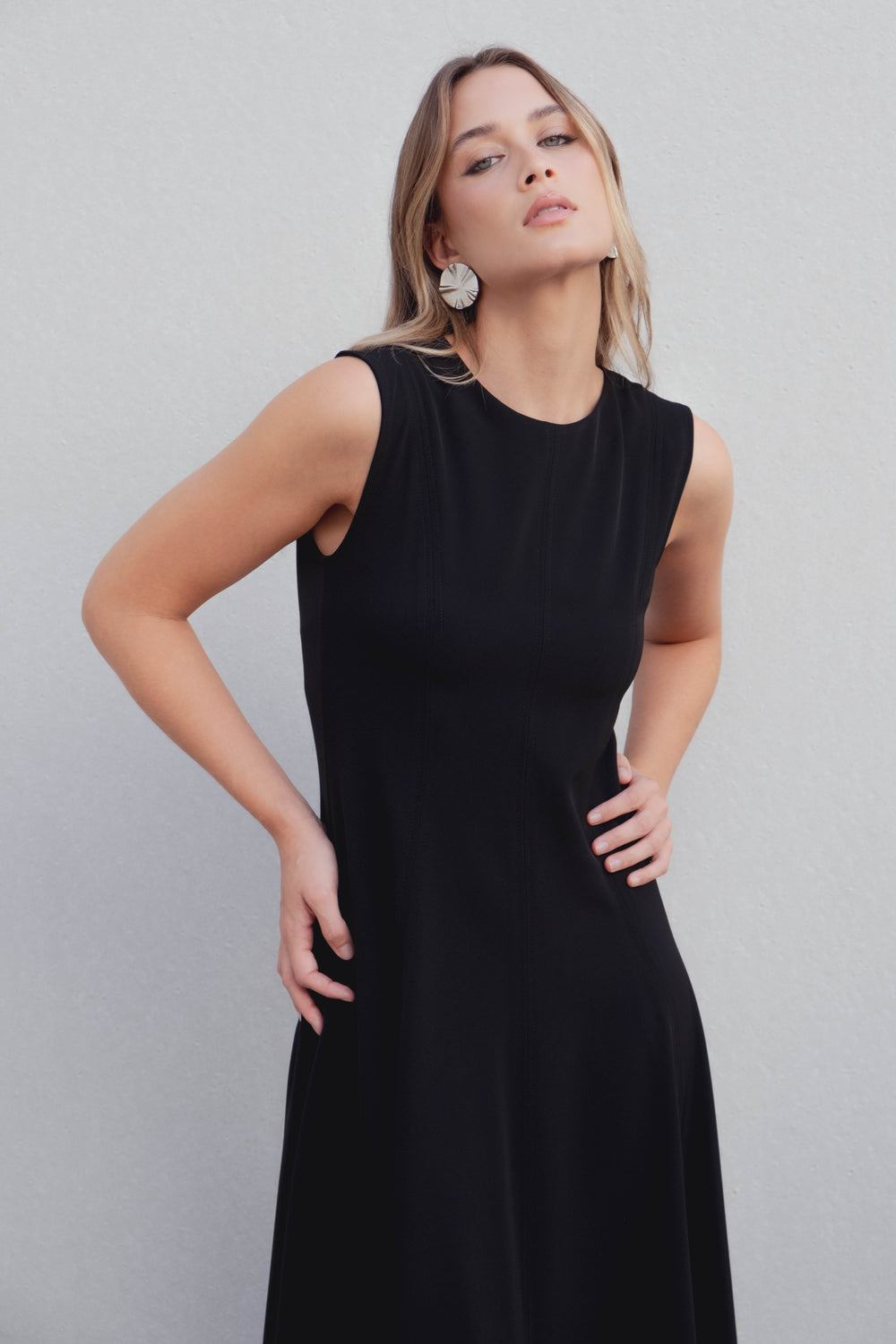 Vestido Midi Nesgas